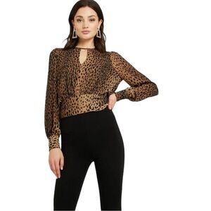 Good‎ American Keyhole Leopard Print Top